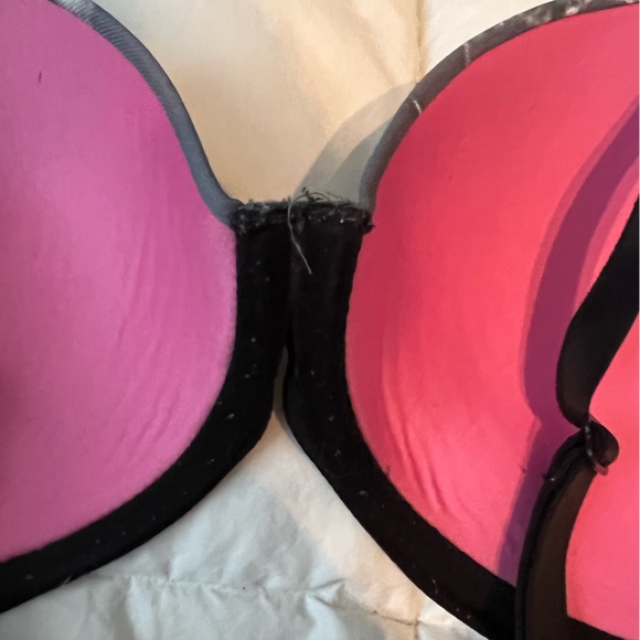 Victoria’s Secret PINK lightly lined bra - Picture 4 of 5